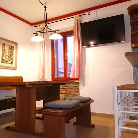 Διαμέρισμα In Mit Terrasse Und Meerblick